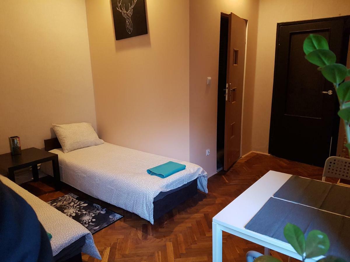 Double or Twin Room Private Bathroom