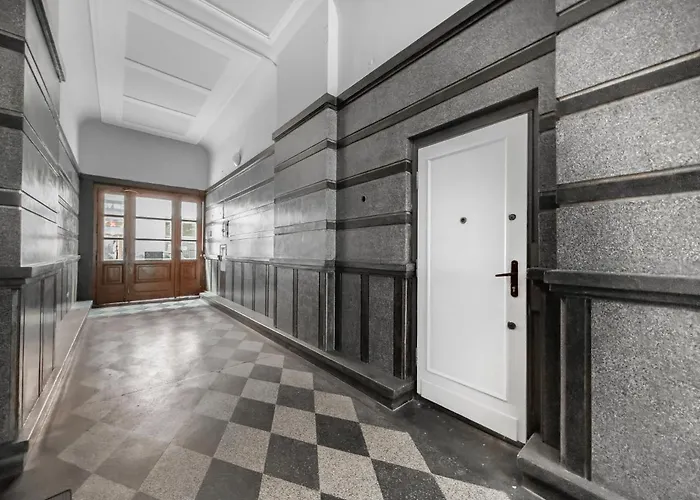Przy Rynku Długa 23